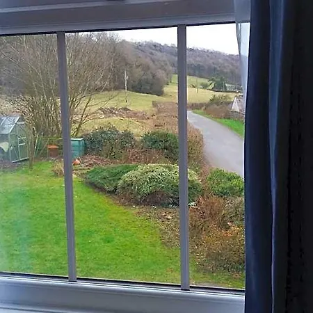 Plumtree House Bed & Breakfast 3*