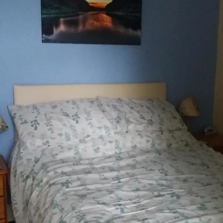 Plumtree House Bed & Breakfast