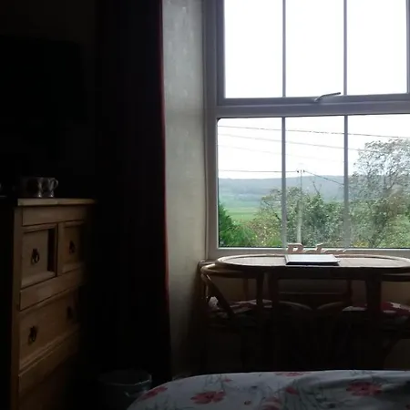 Plumtree House 3*