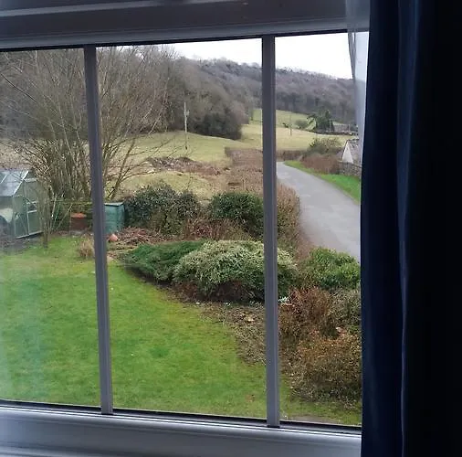 Plumtree House Bed & Breakfast